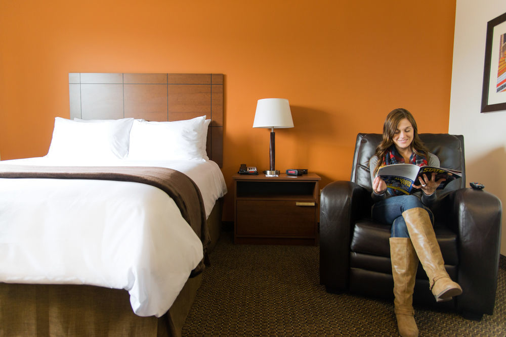 My Place Hotel-anchorage, Ak 2*